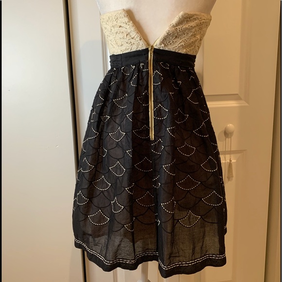 Meadow Rue Anthropologie Lace Embroidered Dress - Picture 4 of 6